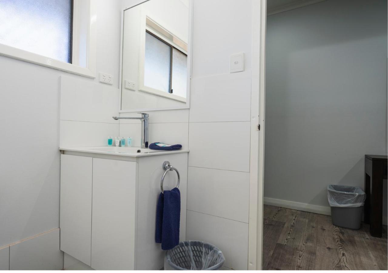 Kimberley Croc Motel Kununurra Ngoại thất bức ảnh